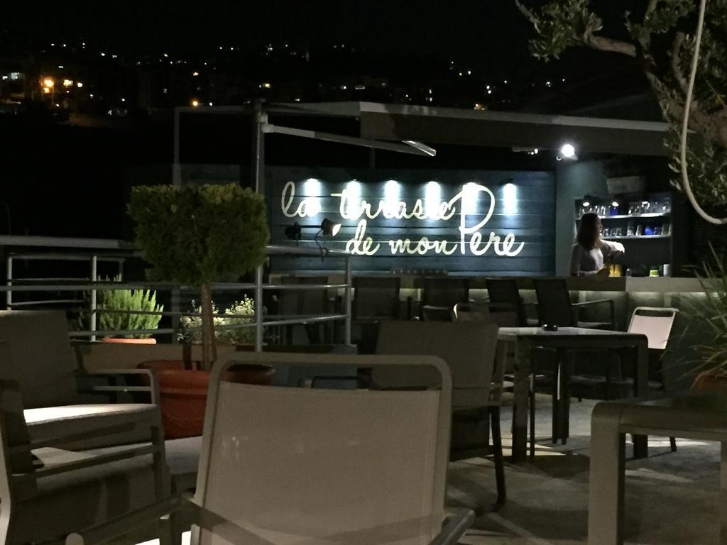 L'Hotel De Mon Pere Byblos ภายนอก รูปภาพ